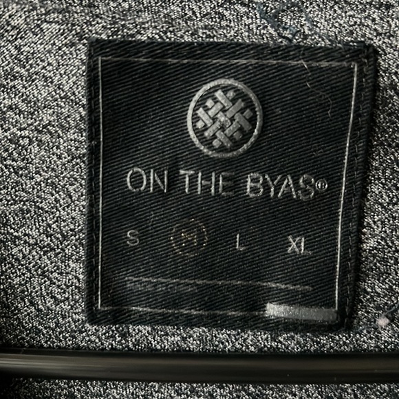 On The Byas Jersey Tee Black and Grey Size Medium - Picture 5 of 5